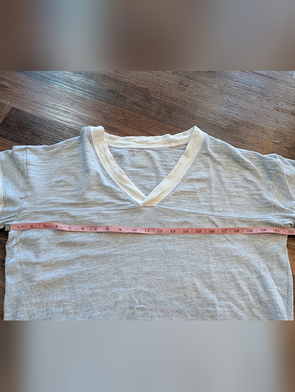 Faherty Sunwashed Crew V Neck Long Sleeve Gray Varsity Organic Cotton Shirt Sz S - Picture 15 of 16